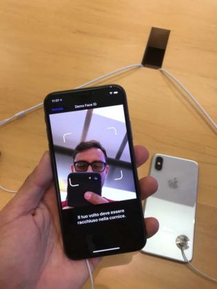 iPhone X Prime Impressioni Tindaro Battaglia - Evidenza